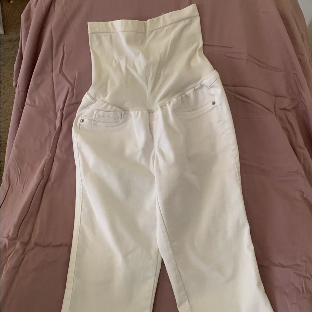 Maternity capris